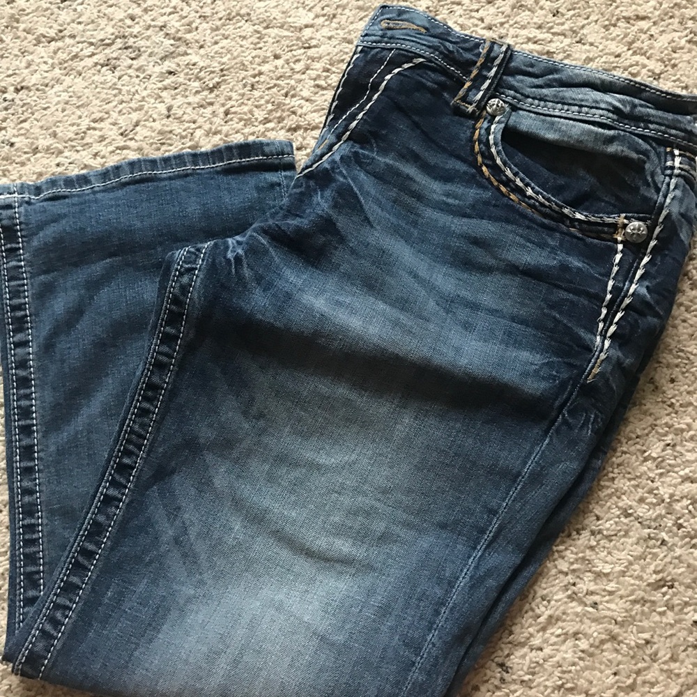 EUC. MissMe cuffed Capri. Size 34